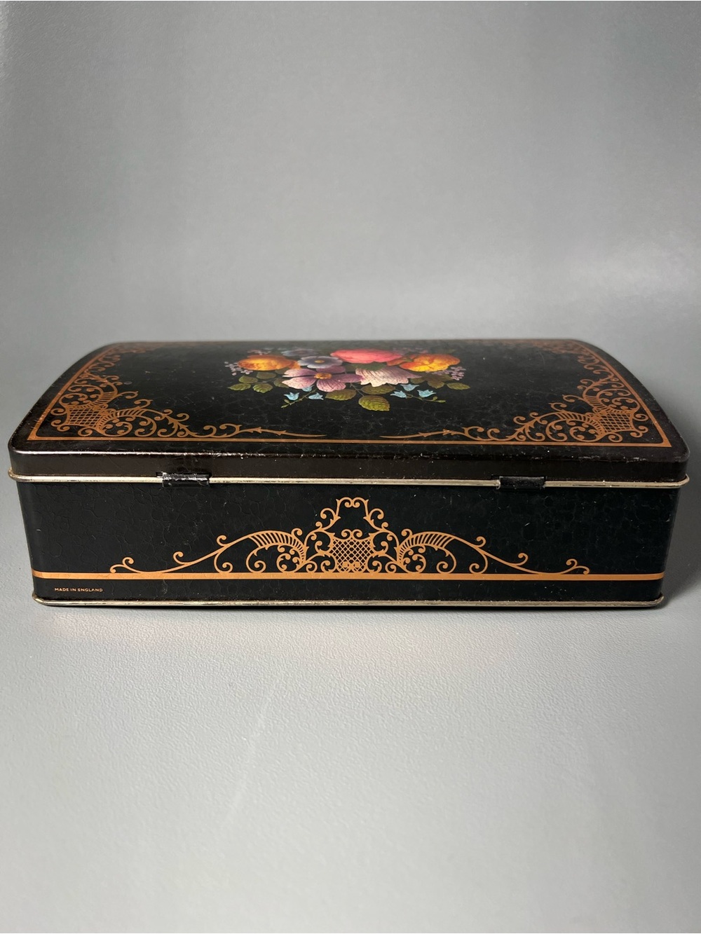 Floral Tin Container - Picture 4 of 8